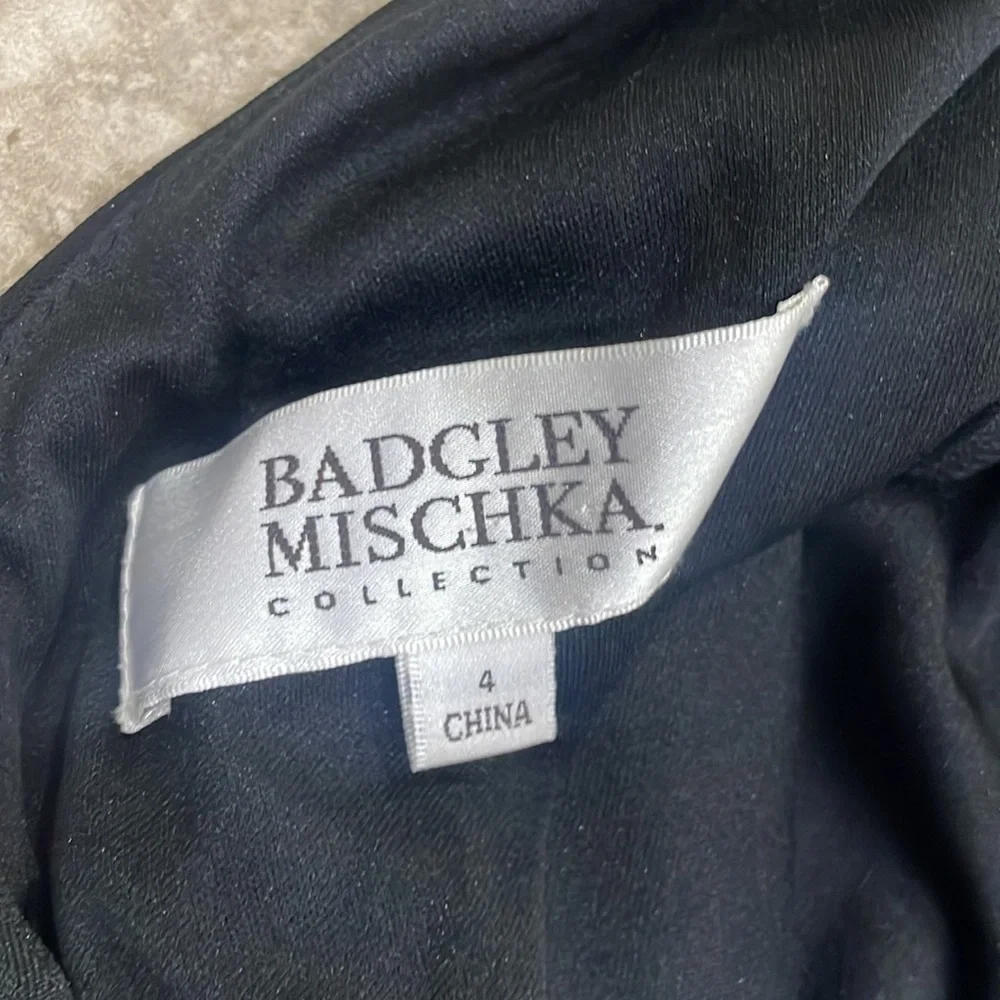 Badgley Mischka floor-length gown Size‎ 4